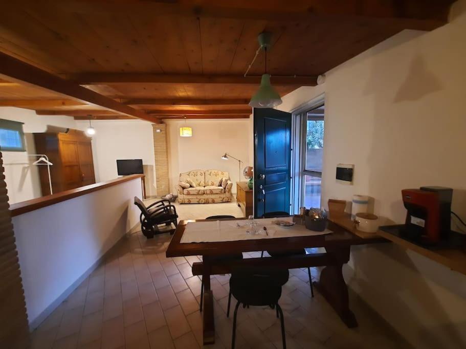 Casa Dantemini Casa Fiera Di Piana Del Solerm Fiumicino Apartamento *